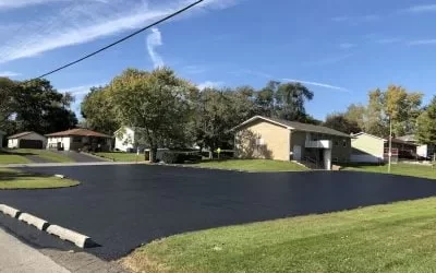 The Benefits of Professional Sealcoating for Long-Lasting Pavement